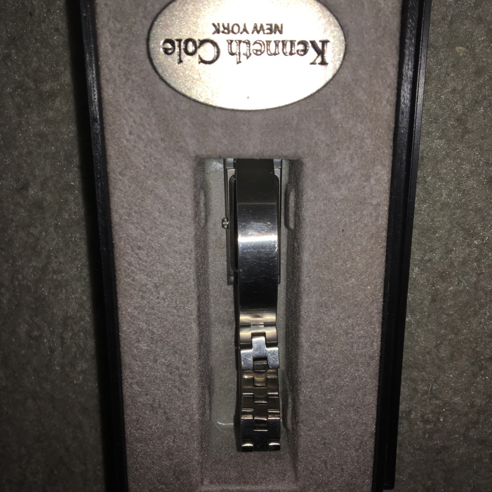 Kenneth Cole Stainless Steel Women's Watch Silver - Picture 3 of 3